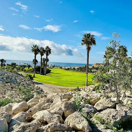 4 Red Princess - Private Heated Pool Villa *