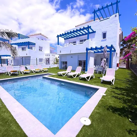 4 Red Princess - Private Heated Pool *