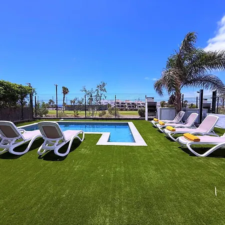 Villa 4 Red Princess - Private Heated Pool *