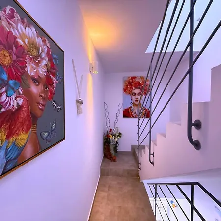 Red Princess - Private Heated Pool וילה