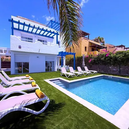 4 Red Princess - Private Heated Pool Villa