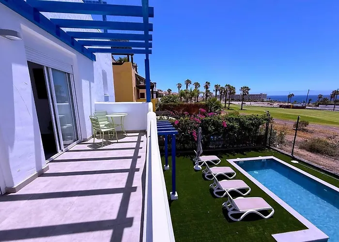 Red Princess - Private Heated Pool Vila *