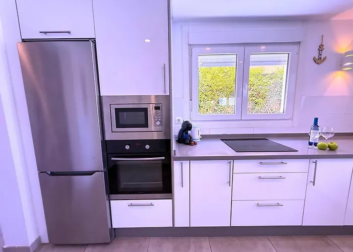 Red Princess - Private Heated Pool *